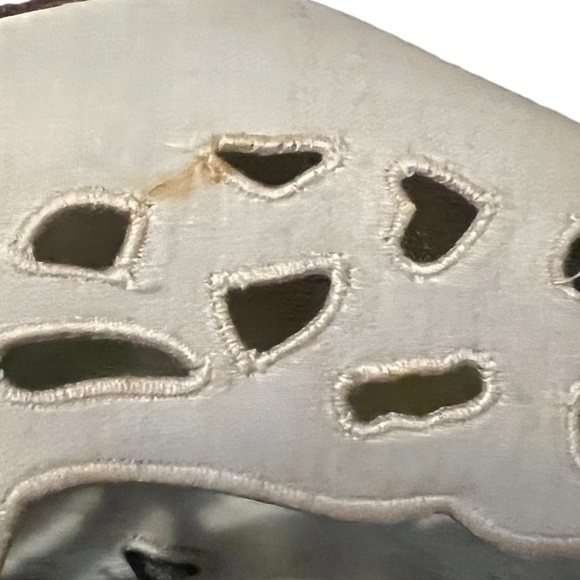 Vintage Stuart Weitzman for Mr. Seymour cream Satin Pump Size 7.5 M, Almond Toe - Picture 11 of 11